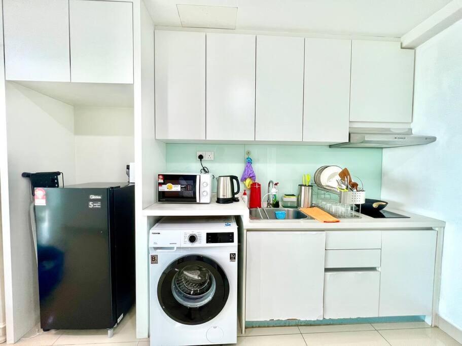 T3 1-10 Pax Trefoil 2Room Setia Alam Cozy Home Wifi Tv Экстерьер фото