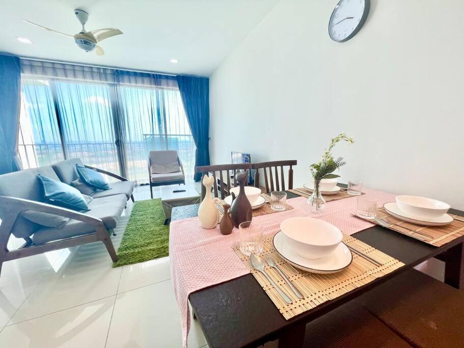 T3 1-10 Pax Trefoil 2Room Setia Alam Cozy Home Wifi Tv Экстерьер фото